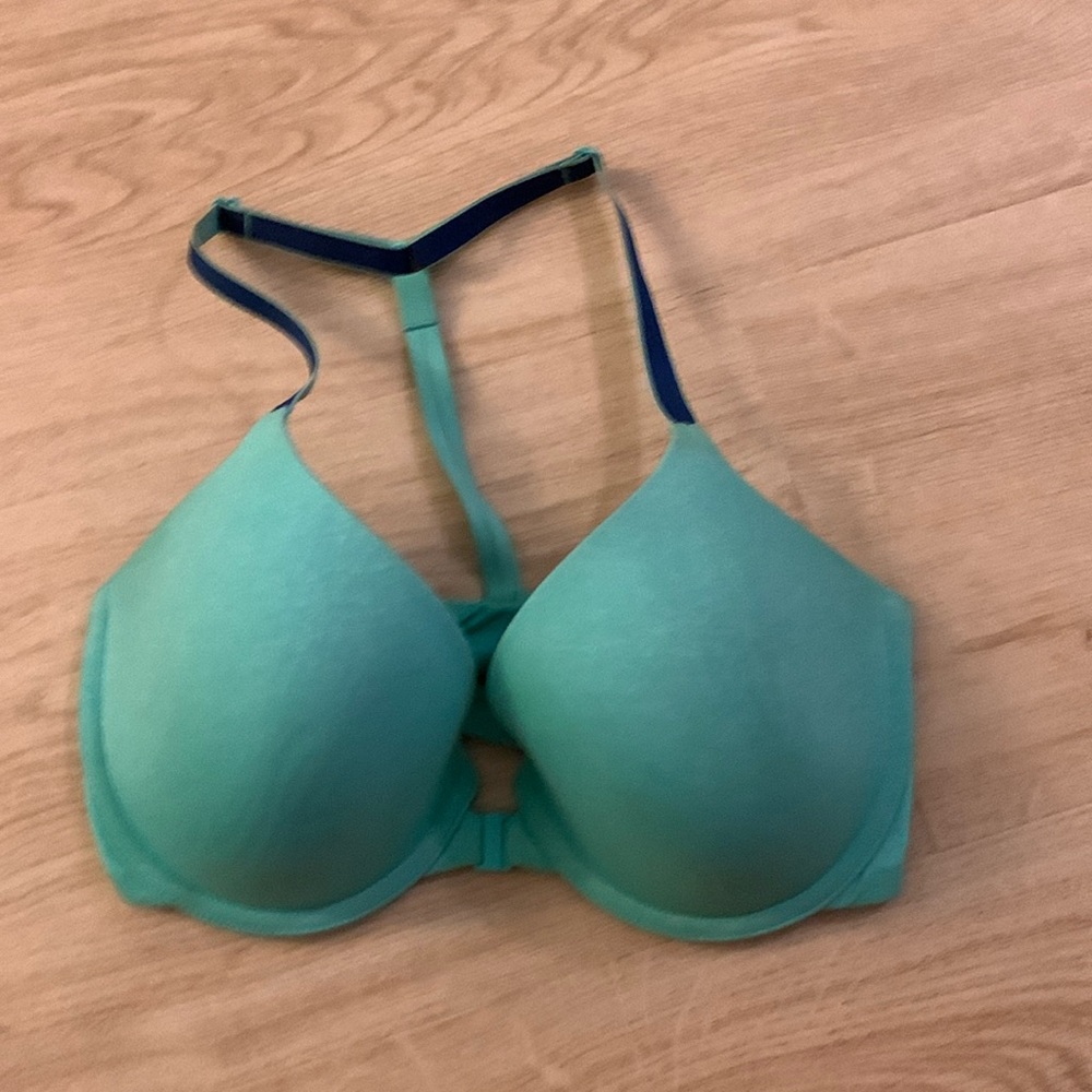 Victoria’s Secret 32DD racer back semi Demi bra